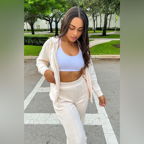 Fabletics  Plush Interlock Wide Leg Pant Size 4x NWT Brand New - Picture 13 of 13